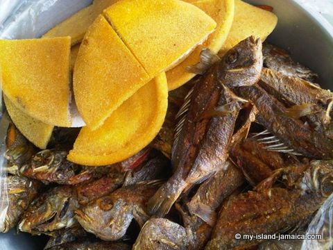 photo of Jamaican bammy with fried fish