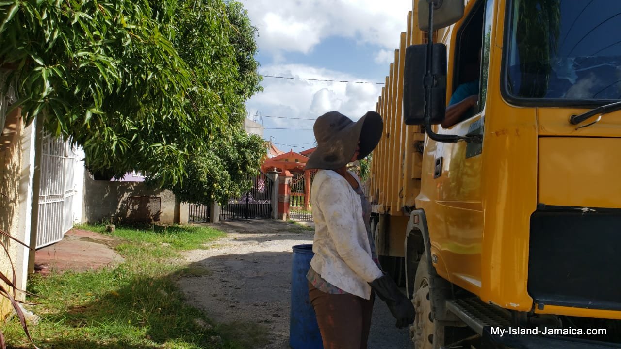 images/garbage_worker_jamaica